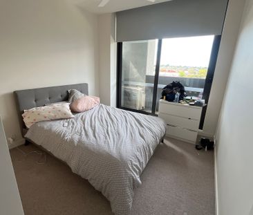 Caulfield South - Photo 3