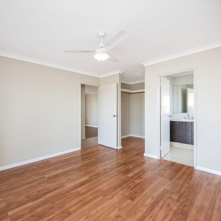 Modern with side access - Photo 1