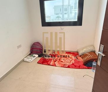 7 bedroom Maids room + swimming pool Hall big - Photo 1