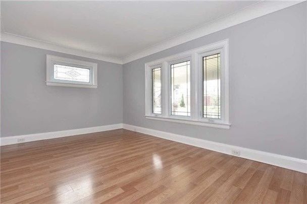 For Lease - 93 PARK Road Unit# Upper, Oshawa, Ontario - Photo 1