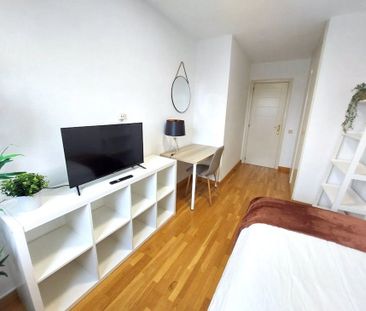 Avenida de España, Coslada, Community of Madrid 28821 - Photo 4