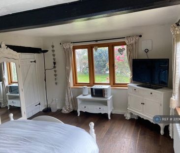 1 bedroom in a house share to rent - Photo 5