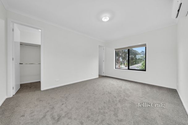 2/18 Albert Street, Mount Waverley - Photo 1