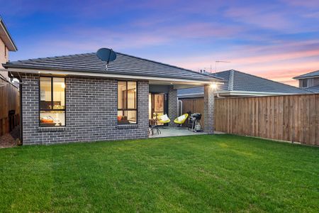 16 Jacqui Avenue, - Photo 5