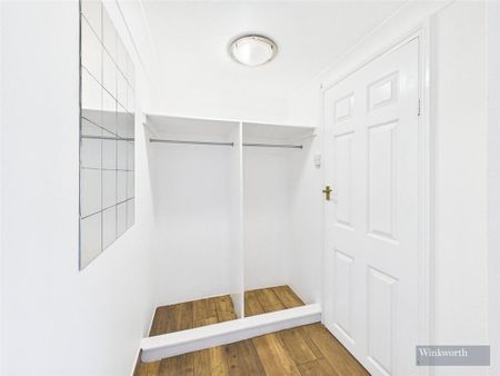 Studio to rent - Photo 3