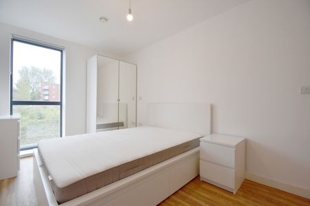Two Bedroom Apartment for Rent - Photo 5