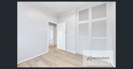 Beautifully presented and in a Lifestyle Location! - Photo 3