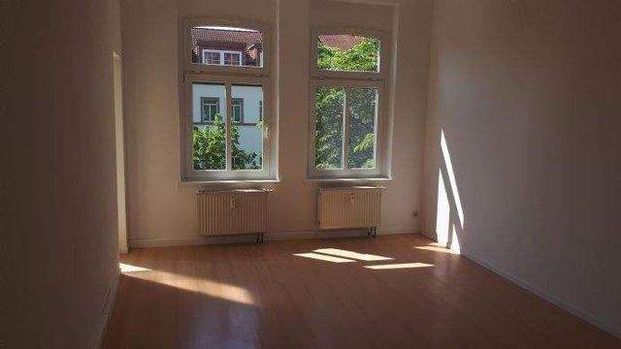 CORDULA IMMOBILIEN schöne 3 Raumwohnung mit Balkon und Dusche cordula 2233 - Photo 1