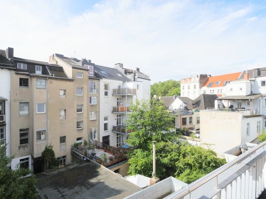 Neuwertiges Studentenappartement mit großem Balkon in guter Lage Aachens! - Foto 1