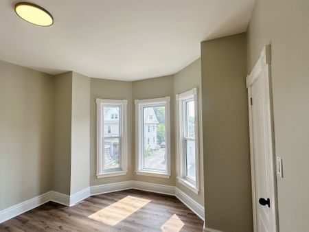 For Lease - 81 Curtis Street Unit# Unit 3, St. Thomas, Ontario - Photo 3