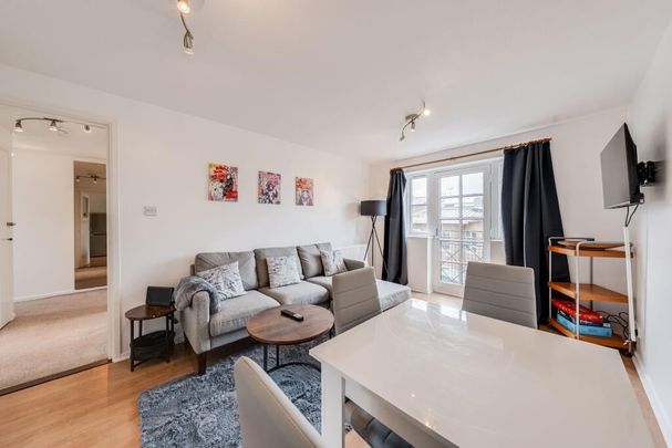 1 Bed Detached House, Stainsbury Street, E2 - Photo 1