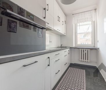 Przestronne trzypokojowe mieszkanie z balkonem na Podwalu w Jaworzn... - Фото 1