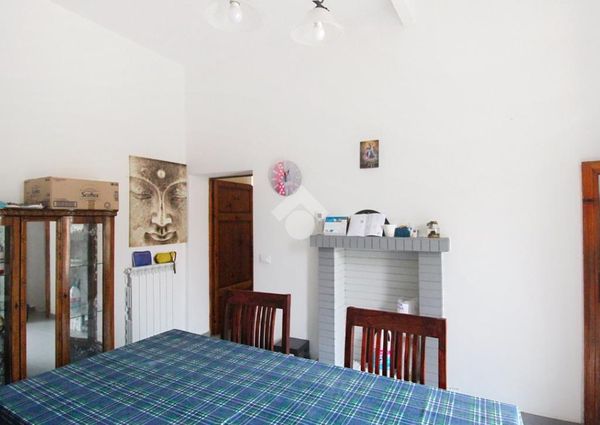 Casa indipendente in affitto