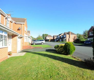 3 bedroom detached house to rent - Photo 3