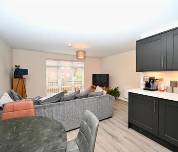 Apt 5, 39 Dundela Crescent, Belfast, BT4 3BN - Photo 1