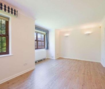 Lovelace Gardens, Stirling Court, KT6 - Photo 3