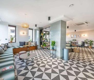 Uncle Wembley, Wembley, HA9 - Photo 2