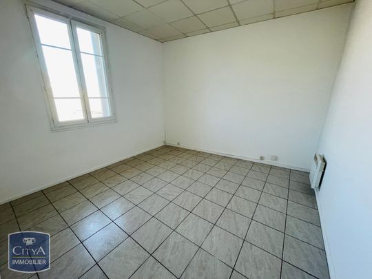 Location Appartement 2 pièces 42m² LA SEYNE SUR MER 83500 - Photo 1