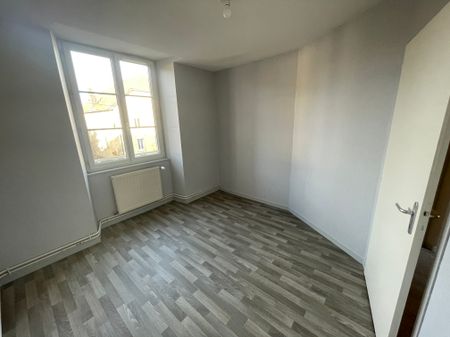 Location - Appartement T4 - 79 m² - Sancey - Photo 2