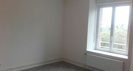 À CHARLEVILLE MEZIERES - Photo 5