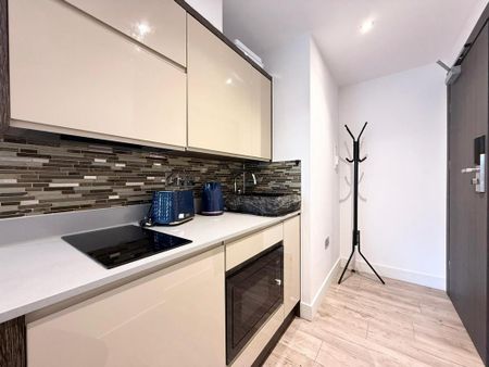 Studio to rent - Photo 2