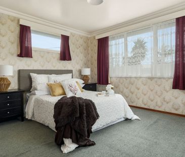 Family Home! - Photo 4