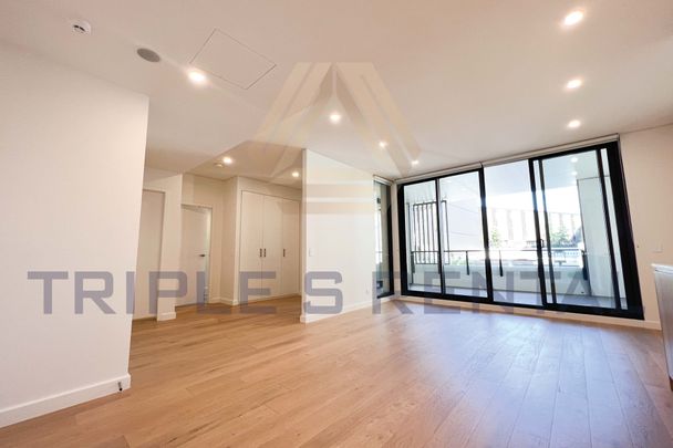 One Bedroom with big study and big Balcony! - Photo 1