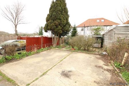 2 bedroom property to rent in Hemel Hempstead - Photo 2