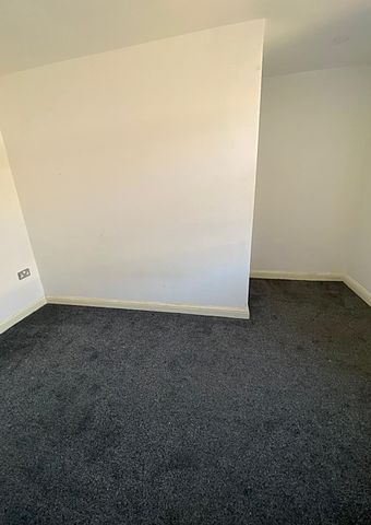 £1,100 PCM, Two Bedroom Maisonette in Paget Street, Grangetown, Cardiff, CF11 7JX - Photo 2