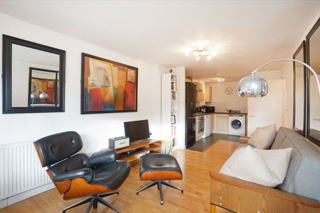 1 Bed Flat, White Lion Street, N1 - Photo 2