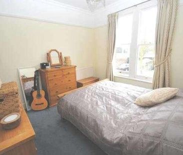 Leigh On Sea, SS9 - Photo 2