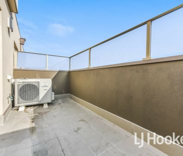 SPACIOUS 2-BEDROOM UNIT IN THE HEART OF DANDENONG!!! - Photo 3