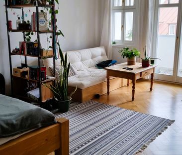 Wohnen mit Charme: sanierte Altbau-Wohnung im Herzen von Rosenheim! - Photo 1