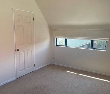 Karori City End 3 Bedroom Townhouse - Photo 4