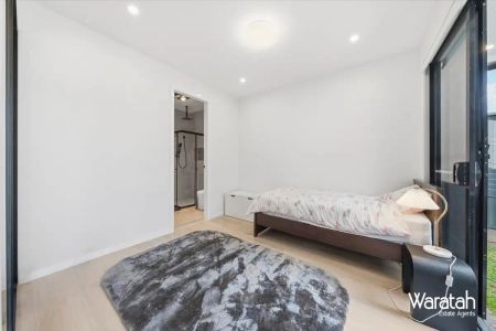 “2 Ensuites and Grand Living with Designer Finishes!!” - Photo 3