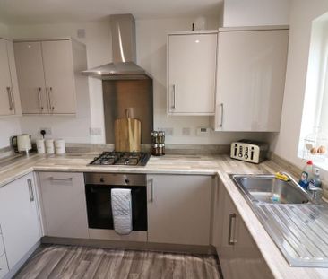 3 bedroom terraced house to rent - Photo 1