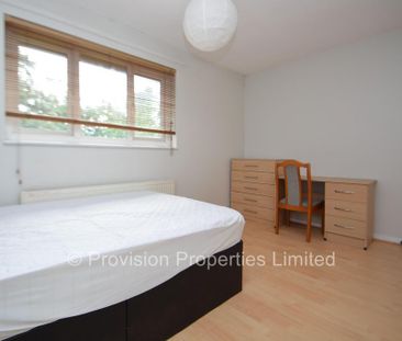 2 bedroom semi-detached house to rent - Photo 5