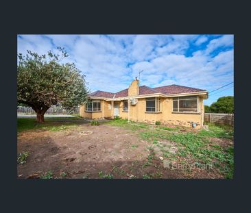 72 Doveton Avenue, Eumemmerring, Vic 3177 - Photo 4