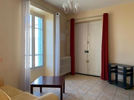 Location Appartement 3 pièces 37m² AUBENAS 07200 - Photo 2