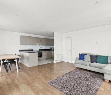 3 bedroom apartment to rent - Photo 1