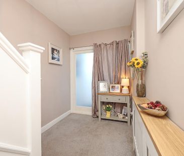 3 Bedroom Semi-Detached To Rent - Photo 4