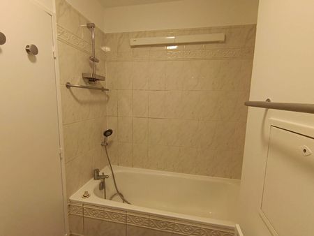 APPARTEMENT 3 PIECES 68 M2 REFAIT A NEUF - Photo 4