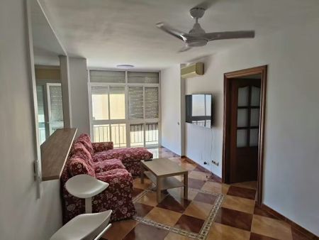 Paseo de los Tilos, Málaga, Andalusia 29006 - Photo 4