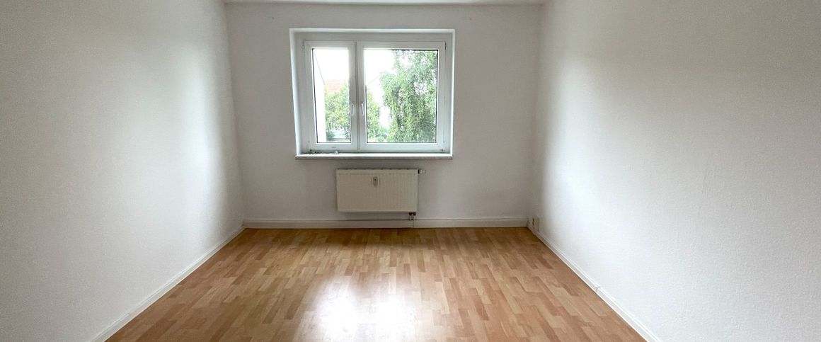 Helle Neubauwohnung in grüner und ruhiger Lage-Einbauküche möglich - Foto 1