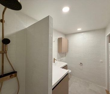 Bel appartement haussmannien le quartier de la Servette - Photo 6