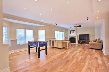 For Lease - 2407 Taylorwood Drive, Oakville, Ontario - Photo 3