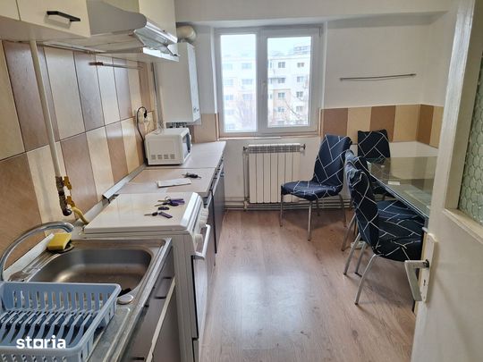 Apartament 3 camere ,decomandat, Faleza Nord - Photo 1