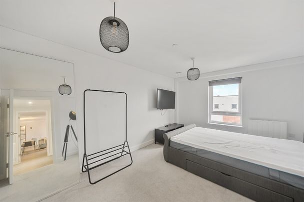 Silver Street, Reading, RG1 2BP - Photo 1