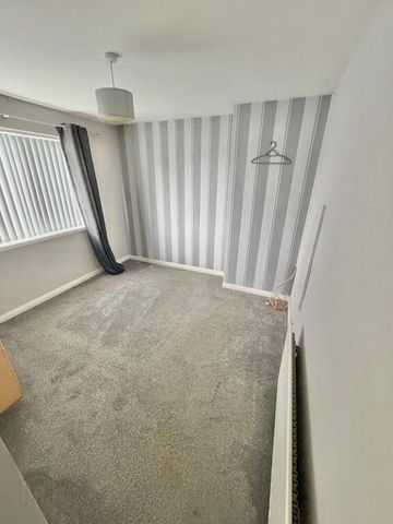 71 James Street, Coleraine, BT52 2DN - Photo 2