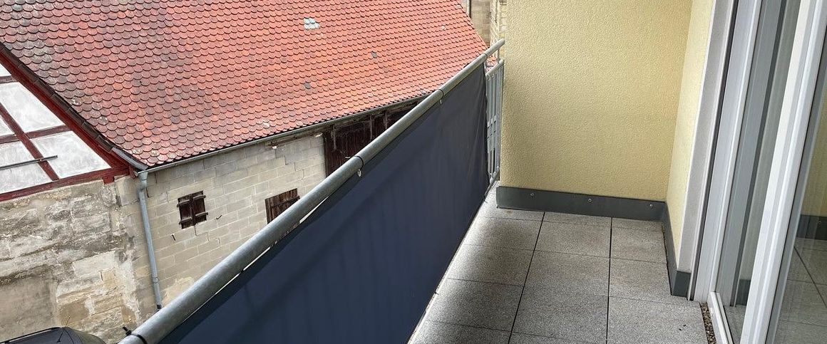 +++Großzügige 2-Zimmer-Dachgeschoss-Wohnung mit Balkon in zentrumsnaher Lage in Eckental-Eschenau+++ - Foto 1